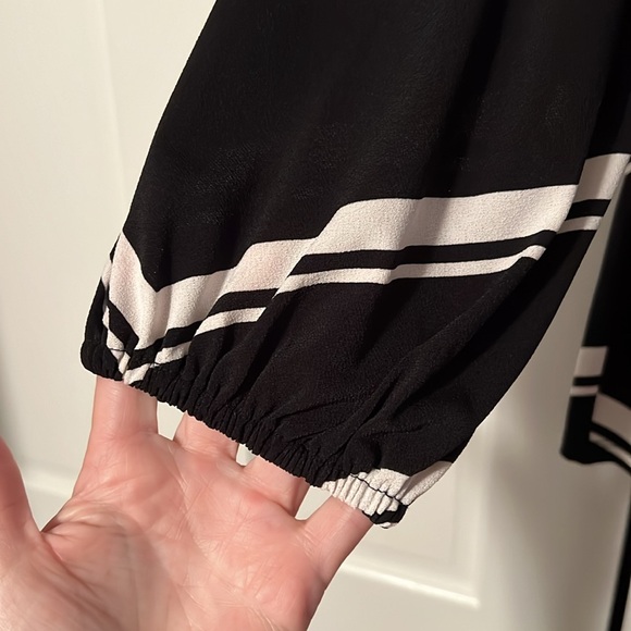 EUC Adrianna Papell top sz L - Picture 3 of 5